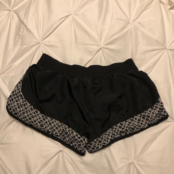 Nike shorts size large. - Picture 2 of 3